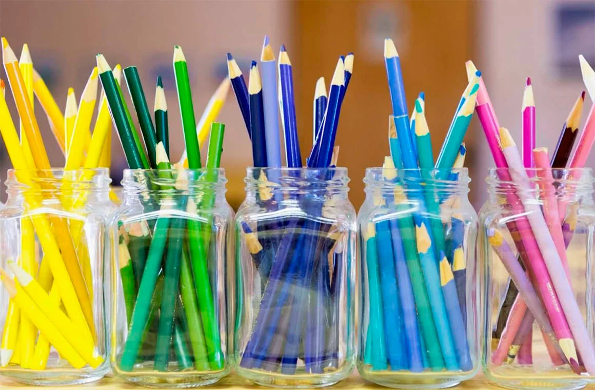 цветные карандаши для художественного творчества