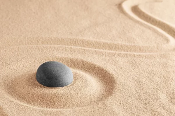 Піскова терапія: коли душа малює на піску